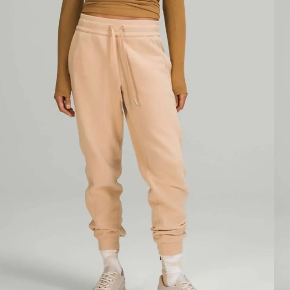 Lululemon Scuba High-Rise Jogger Pecan Tan size 2